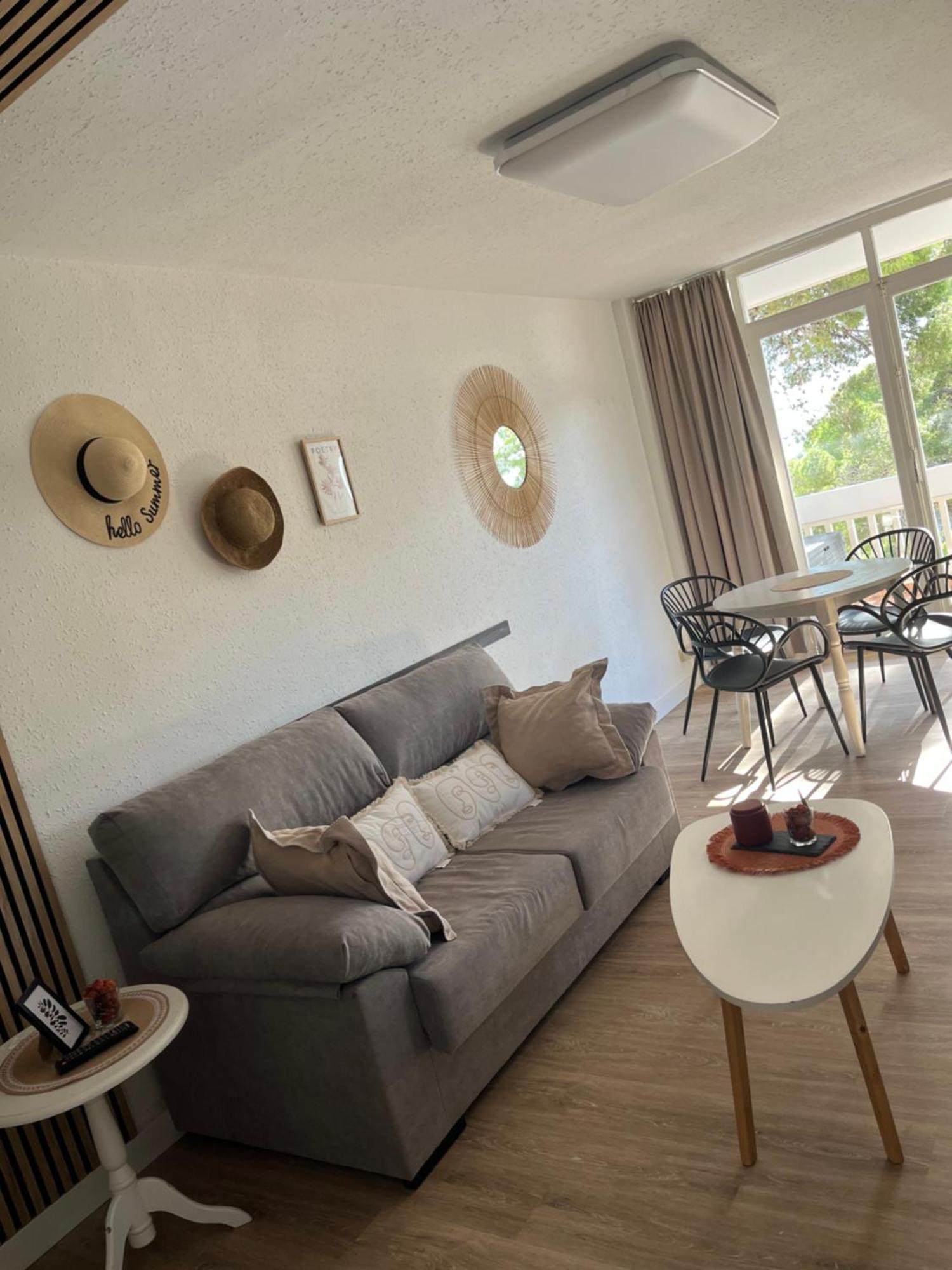 Appartement Vue Mer Avec Piscine Et Wifi سالو المظهر الخارجي الصورة