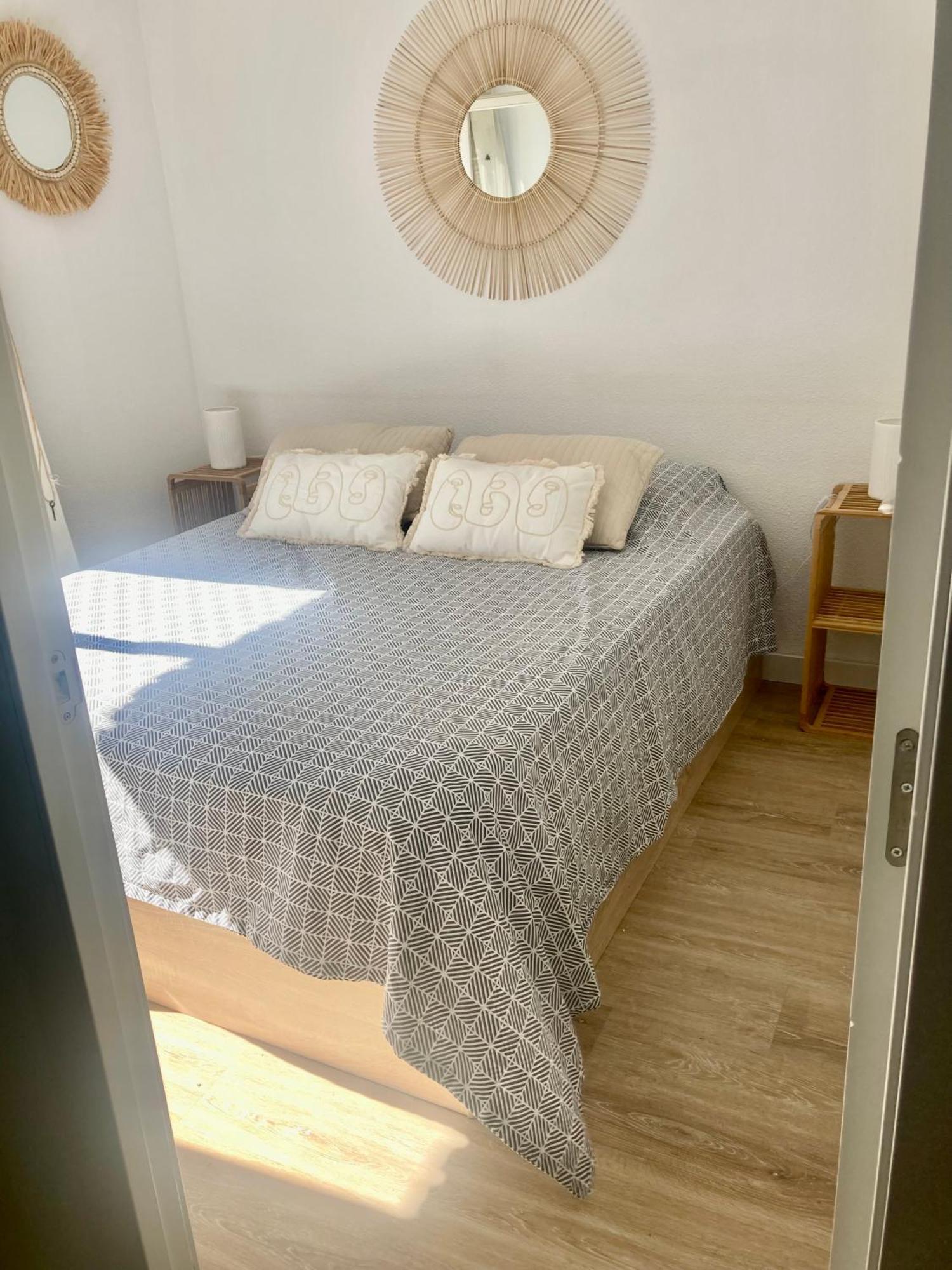 Appartement Vue Mer Avec Piscine Et Wifi سالو المظهر الخارجي الصورة